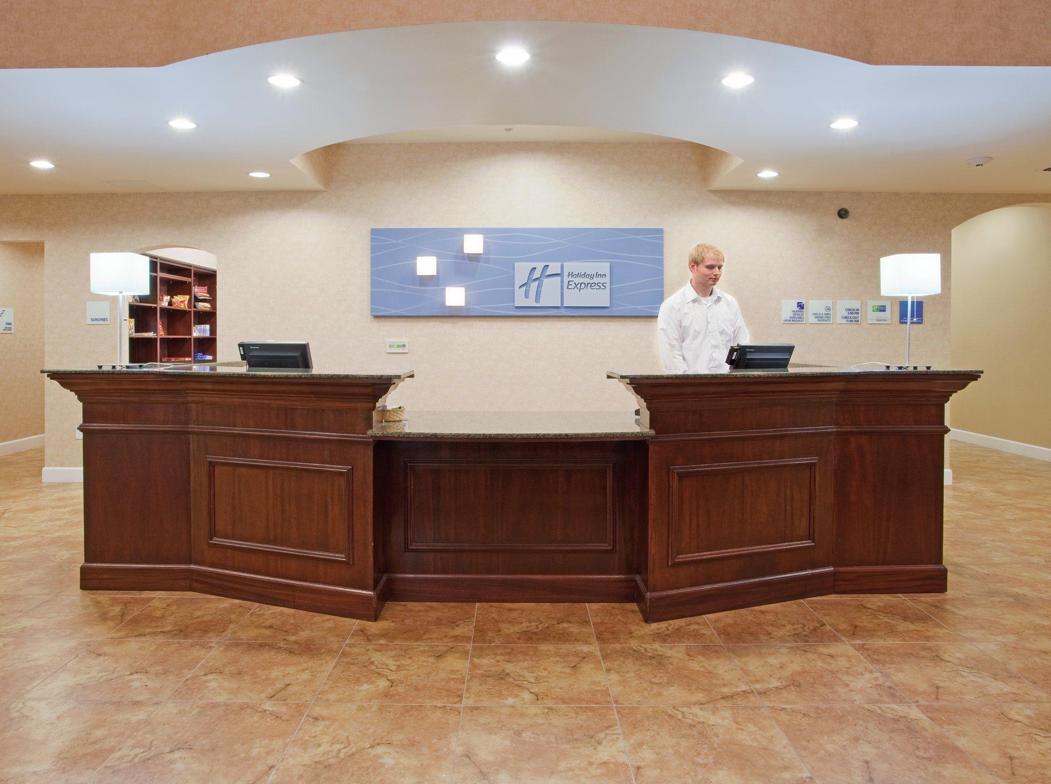 Holiday Inn Express Lodi By Ihg מראה חיצוני תמונה