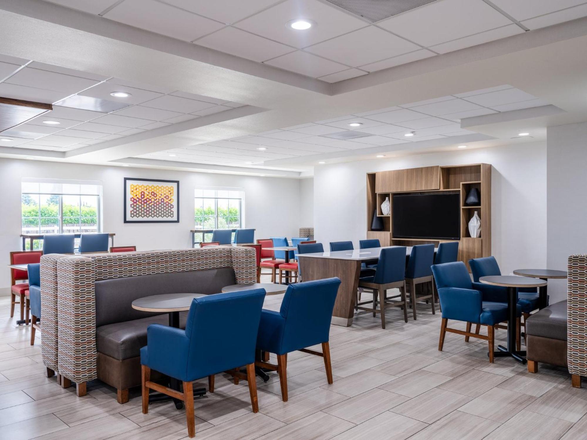 Holiday Inn Express Lodi By Ihg מראה חיצוני תמונה