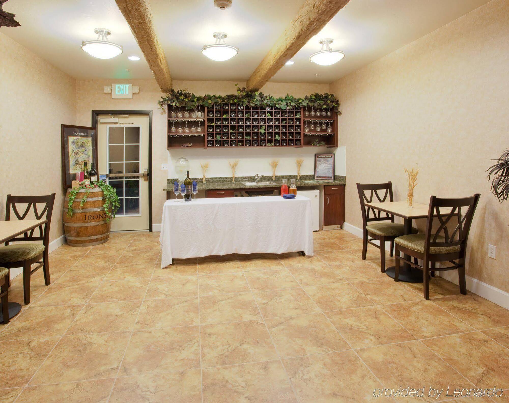 Holiday Inn Express Lodi By Ihg מראה חיצוני תמונה